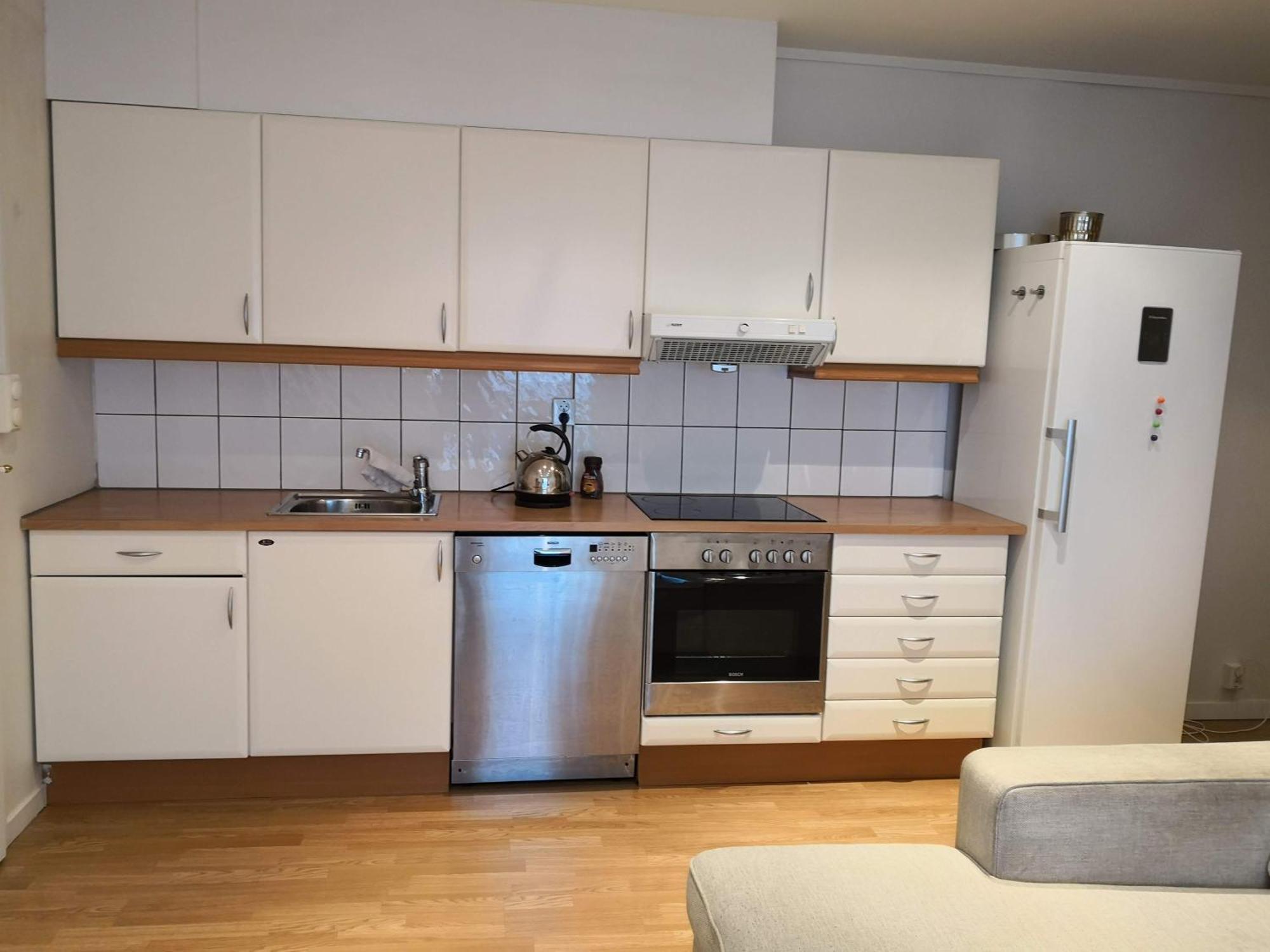 Flat In The Heart Of City, 2 Bedrooms - 2 Big Beds Apartment